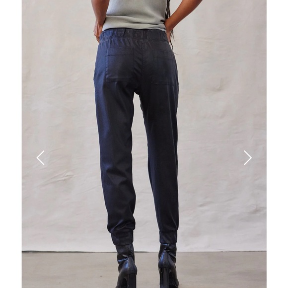 Bella Dahl (Anthropologie) Chelsea Luxe Pocket Jogger - Picture 3 of 9
